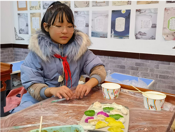 阜阳市苗桥小学培养学生劳动光荣意识