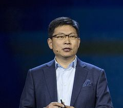  华为公司常务董事余承东到家乡安徽霍邱县考察
