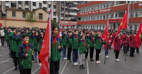 鼓楼中心校关工委举行“缅怀革命先烈，传承红色基因” 清明祭奠活动
