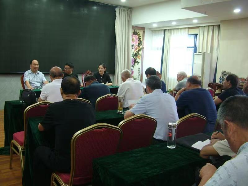 安徽颍东区老年协会召开形势教育报告会
