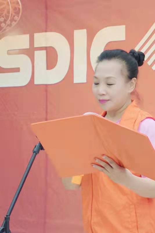 在重阳节来临之际，李素丽工作室为老人们带来了一场文化盛宴