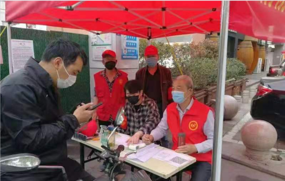 同心抗疫情，志愿者们在行动