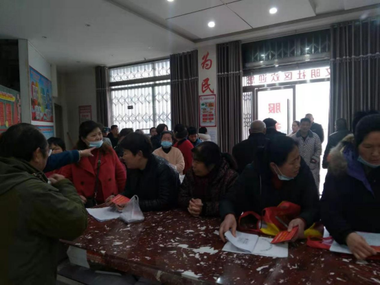 安徽阜阳市颍东区向阳办和谐路社区和谐路社区积极做好解决“办证难 难办证”工作