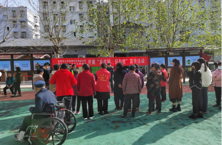 向阳先锋驿站联合颍河东路派出所开展“反诈骗 促和谐”宣传活动