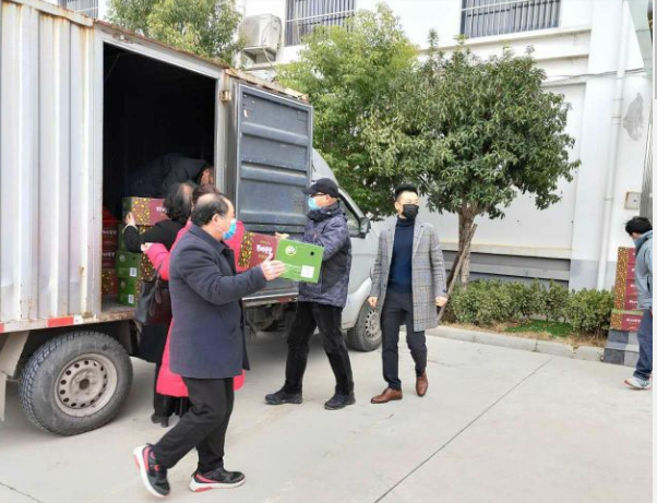 会企联袂助抗疫