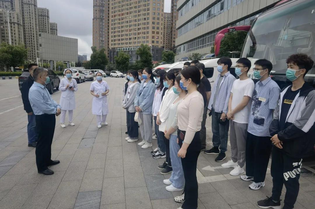 安徽阜阳市妇女儿童医院医疗队奔赴六安支援！