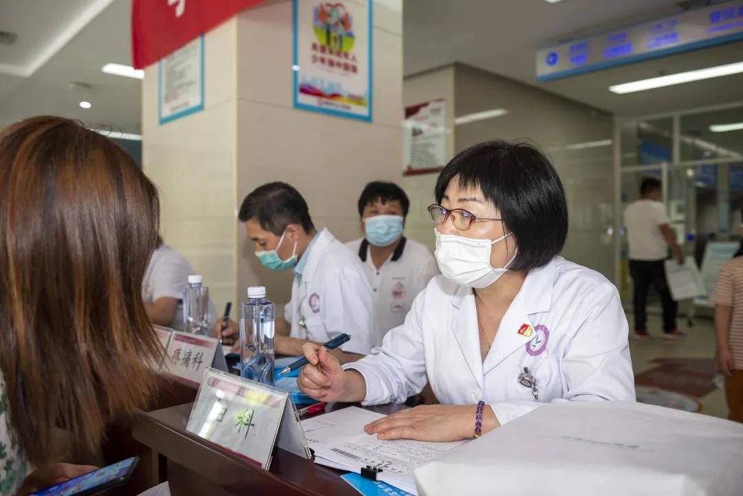 “学党史，办实事”市妇女儿童医院开展大型义诊专家志愿服务活动