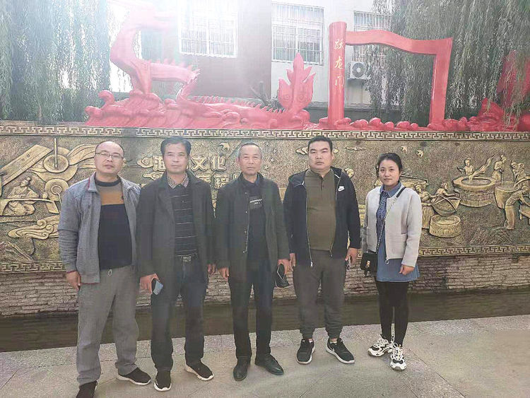 三坡福彩小学各位领导,老师既开阔了眼界,又感受了凤台四中良好的诗词