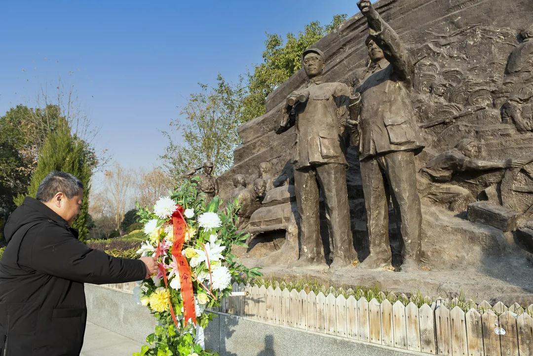 安徽阜阳市妇儿医院组织党员干部参观刘邓大军千里挺进大别山纪念馆
