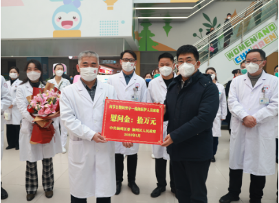 书记段相霖带队看望慰问一线干部职工