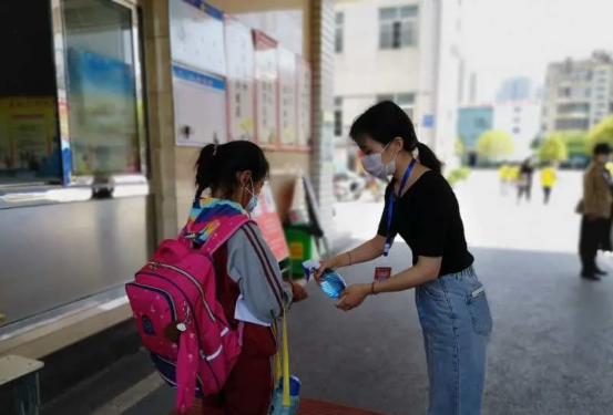 安徽：颍东区中小学生今日全部返校复课