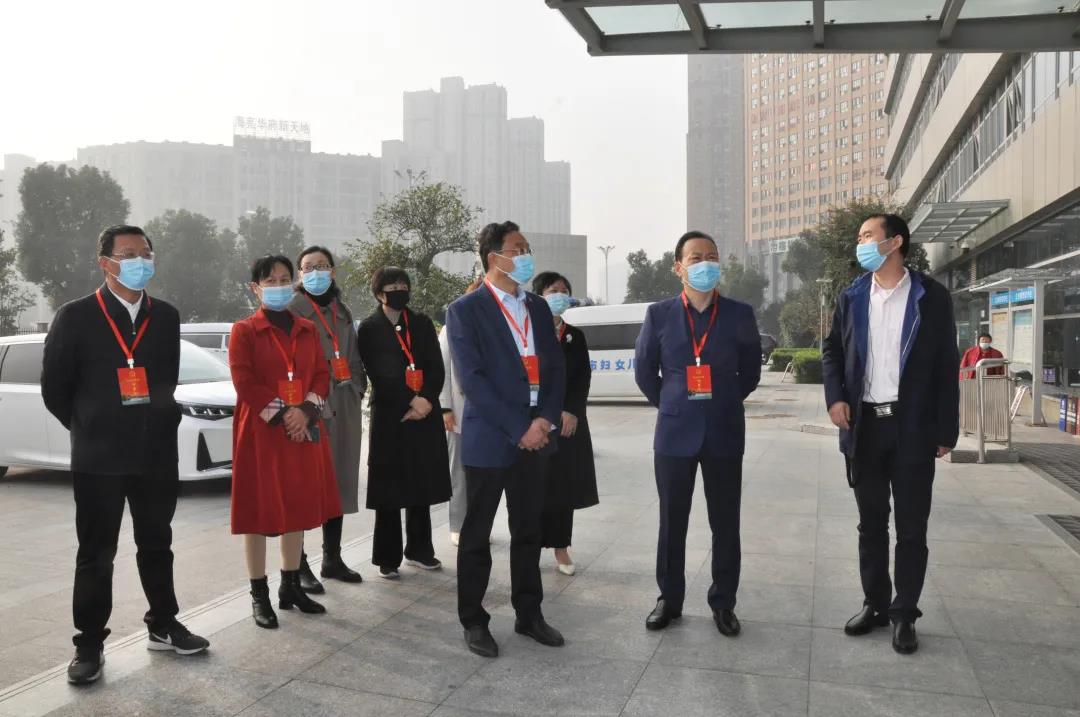 安徽颍州区人大一行来阜阳市妇女儿童医院调研