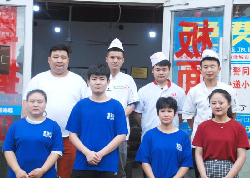 下馆子哪家好？河畔老馆子，真品味!