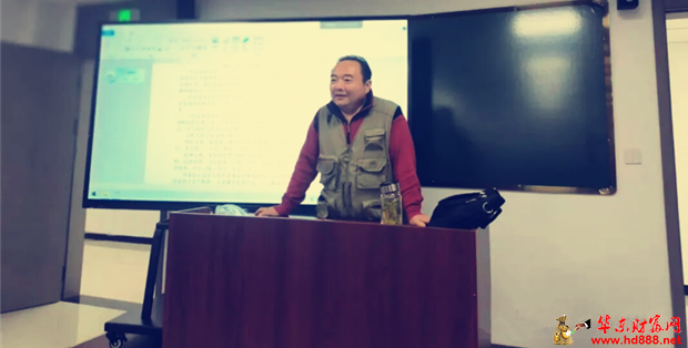 阜南老年大学文史班新址开班人气爆棚 ，地方文史课堂点亮银发生活