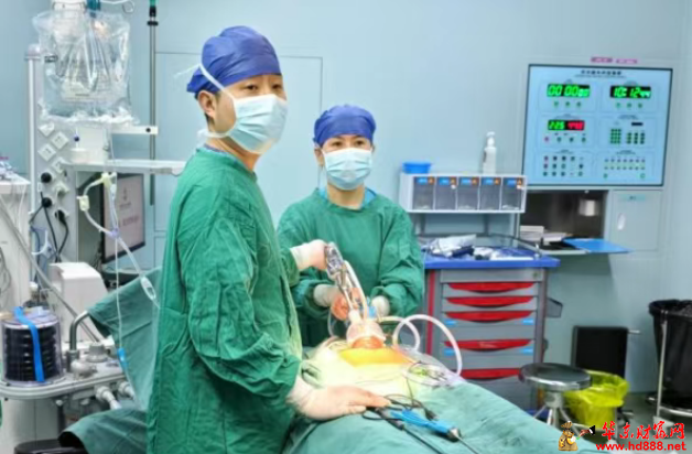 10cm卵巢囊肿，单孔腹腔镜无痕解决