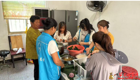 安徽省阜南：乡村党组织关爱特困户情暖端午节