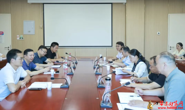 阜阳市卫健委党组书记、主任邵坤兵莅临我院开展医改工作调研